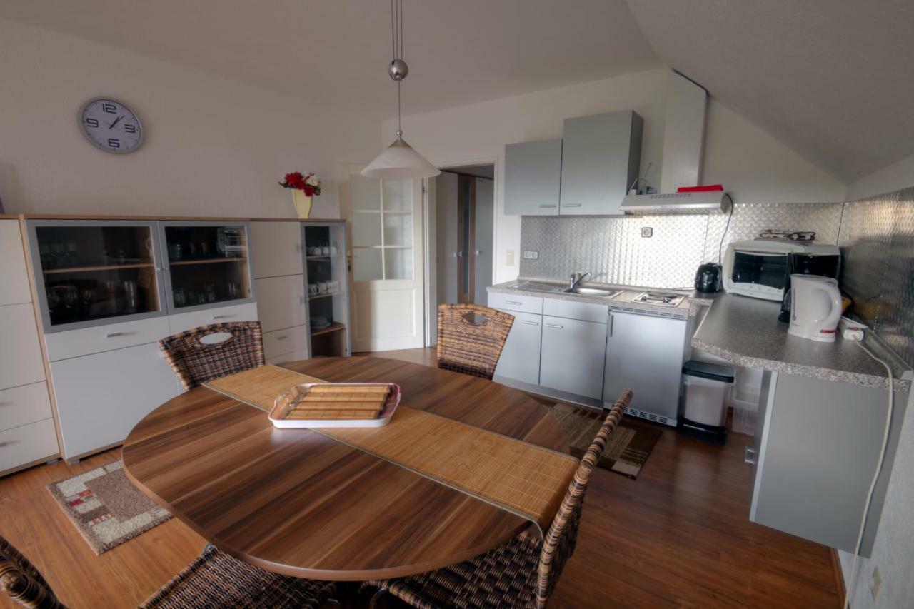 Neagu Mit 2 Apartements *