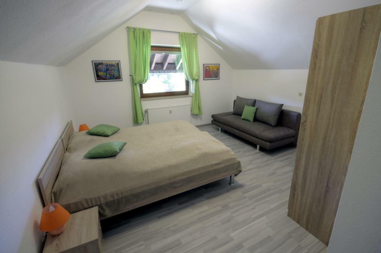 Neagu Mit 2 Apartements * Winterberg